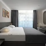 Kaila Krizantem Hotel